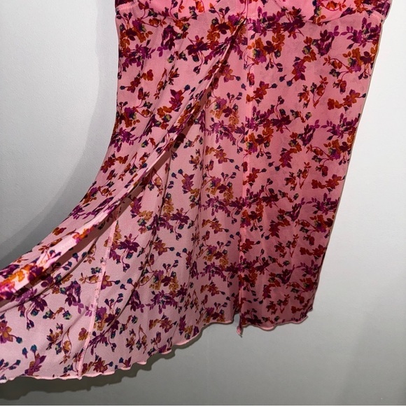 NWT Out From Under Carly Girl Crush Longline Flyaway Cami size medium - Picture 9 of 16